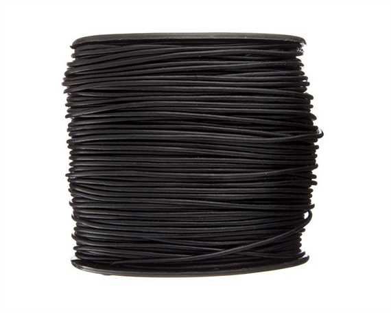 ROUND LEATHER THONGING 1.5MM #002 BLACK 100M SPOOL